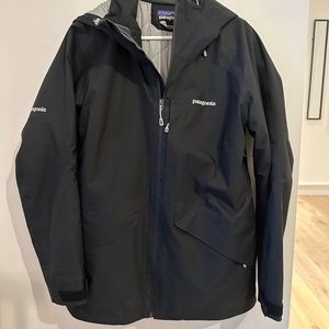 Patagonia womens winter ski jacket insulated